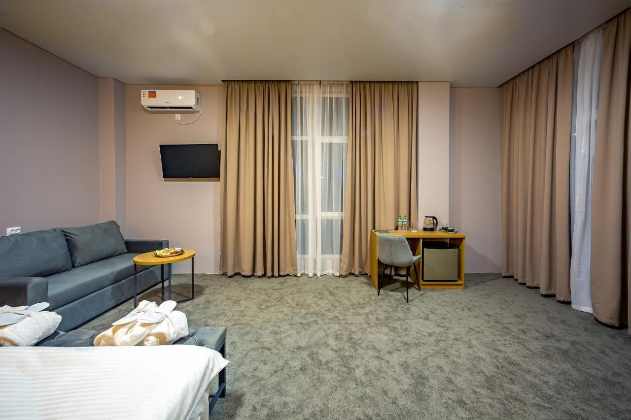 Green Land Hotel Gantiadi Extérieur photo